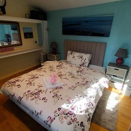 ويتني Private Suite In Oxfordshire, A40 المظهر الخارجي الصورة